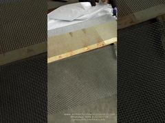 देखें कि अनुकूलन योग्य उद्घाटन के साथ मुखौटे के लिए डायमंड वास्तुशिल्प जाल क्यों चुनें